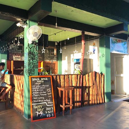 Beach Break Surf Hostel Weligama Eksteriør bilde