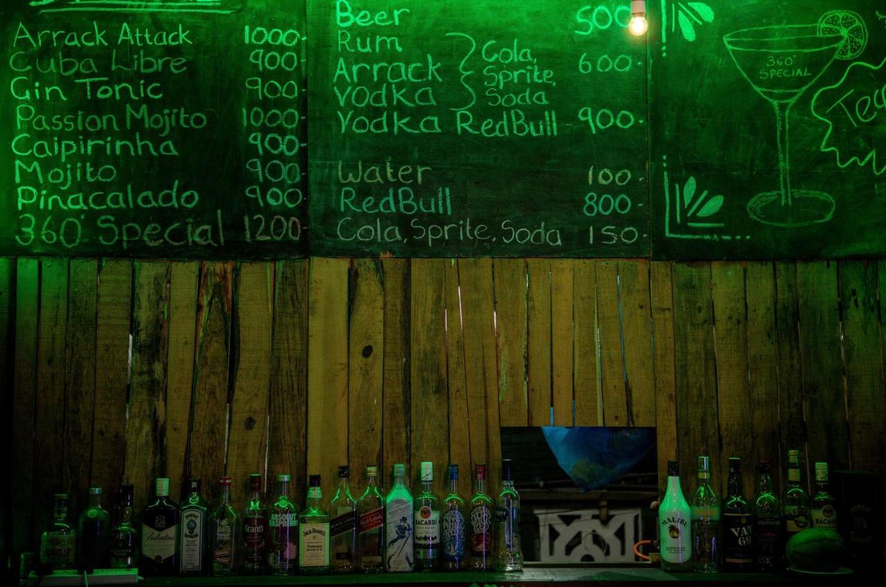 Beach Break Surf Hostel Weligama Eksteriør bilde